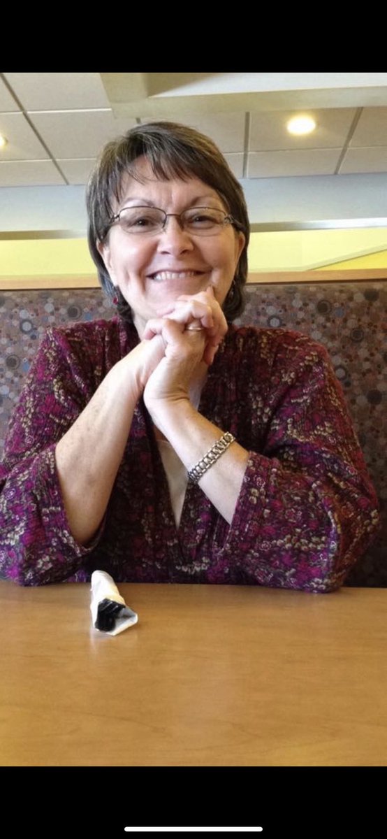 surrah_beth's tweet photo. This is the worst day of my life. I lost my best friend, mother, best person I’ve ever known. I can’t even fathom that this happened, I feel like I’ll wake up and it’ll all be a nightmare. Rest In Peace momma, I’ll see you again❤️ I love you more than you could ever know. https://t.co/SdPbPnN4s5