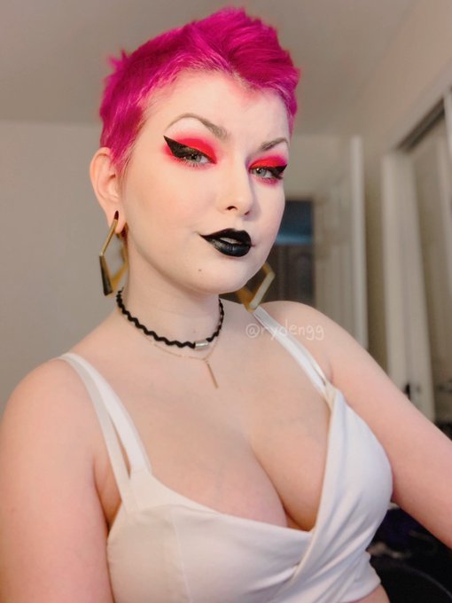 they&rsquo;re coming to get you barbara 💀🖤 https://t.co/GqFRU0gh3a<a href="/tag/mvsales"class="tags"><span>#mvsales</span></a>