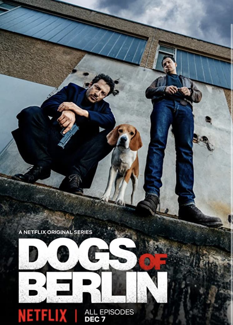 kenanarpacioglu's tweet image. #DogsOfBerlin sürükleyici bir suç-dram filmi. Futbol üzerinden yabacı düşmanlığı/ırkçılık, Alman-Alamancı çatışması, kimlik sorunu dizide fazlasıyla işlenmiş. Almanya doğumlu Türk oyuncu #FahriYardım Alman polisi #ErolBirkan rolünde. #Netflix🎥