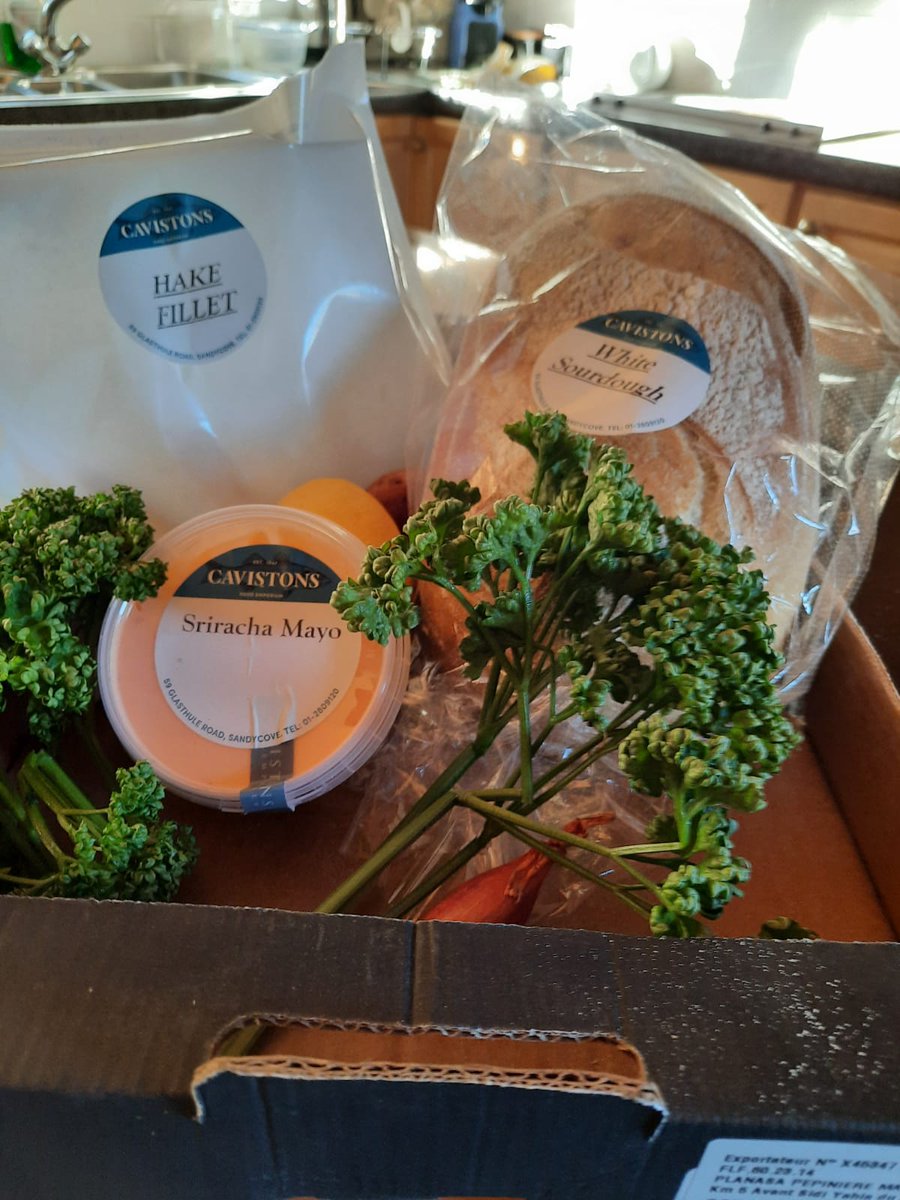 GolfersGuideIRL's tweet photo. @cavistons in Glasthule #fabfish #toptakeaway @GoodEatingGuide https://t.co/yeMHuee5nn