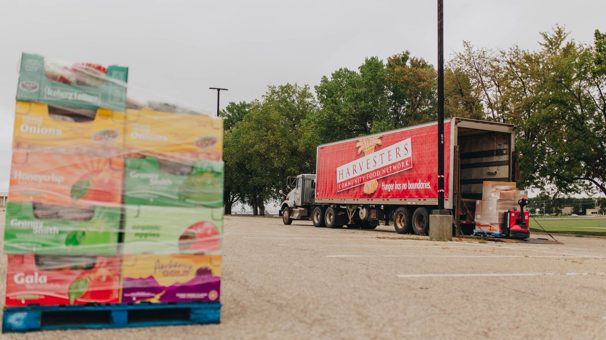KState's tweet photo. The first mobile food distribution of the semester with @HandsOn_KState will be tomorrow, Feb. 19, at 4 p.m. in parking lot C-1 at the @KStaterec. The mobile food distribution provides fresh at no cost and is open to anyone. https://t.co/dIiV2O4fZI https://t.co/qslmj1mjCr