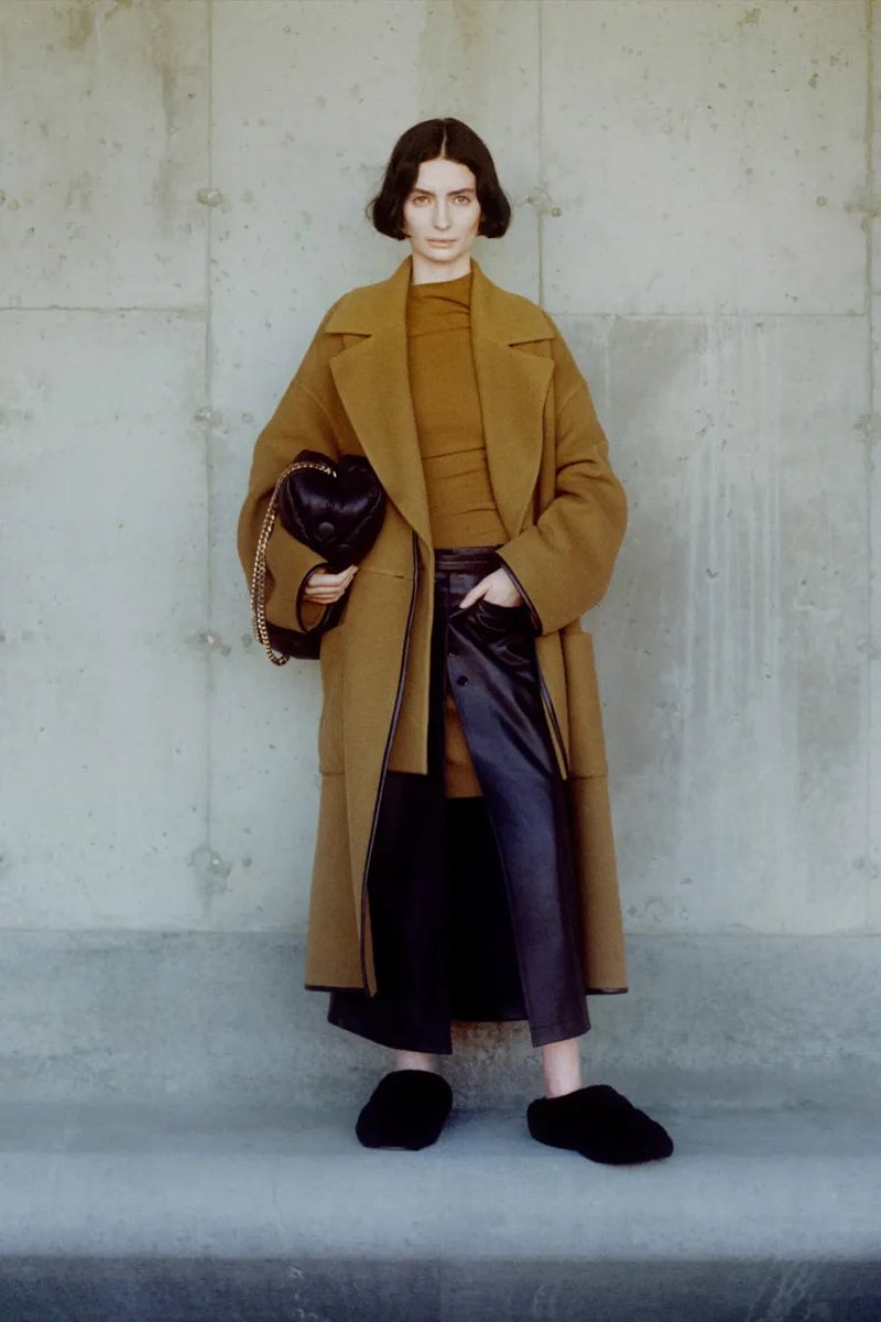 MeadowUpdates's tweet photo. Meadow for the Proenza Schouler Fall Winter 2021 NYFW show https://t.co/8qlkcZoLrC