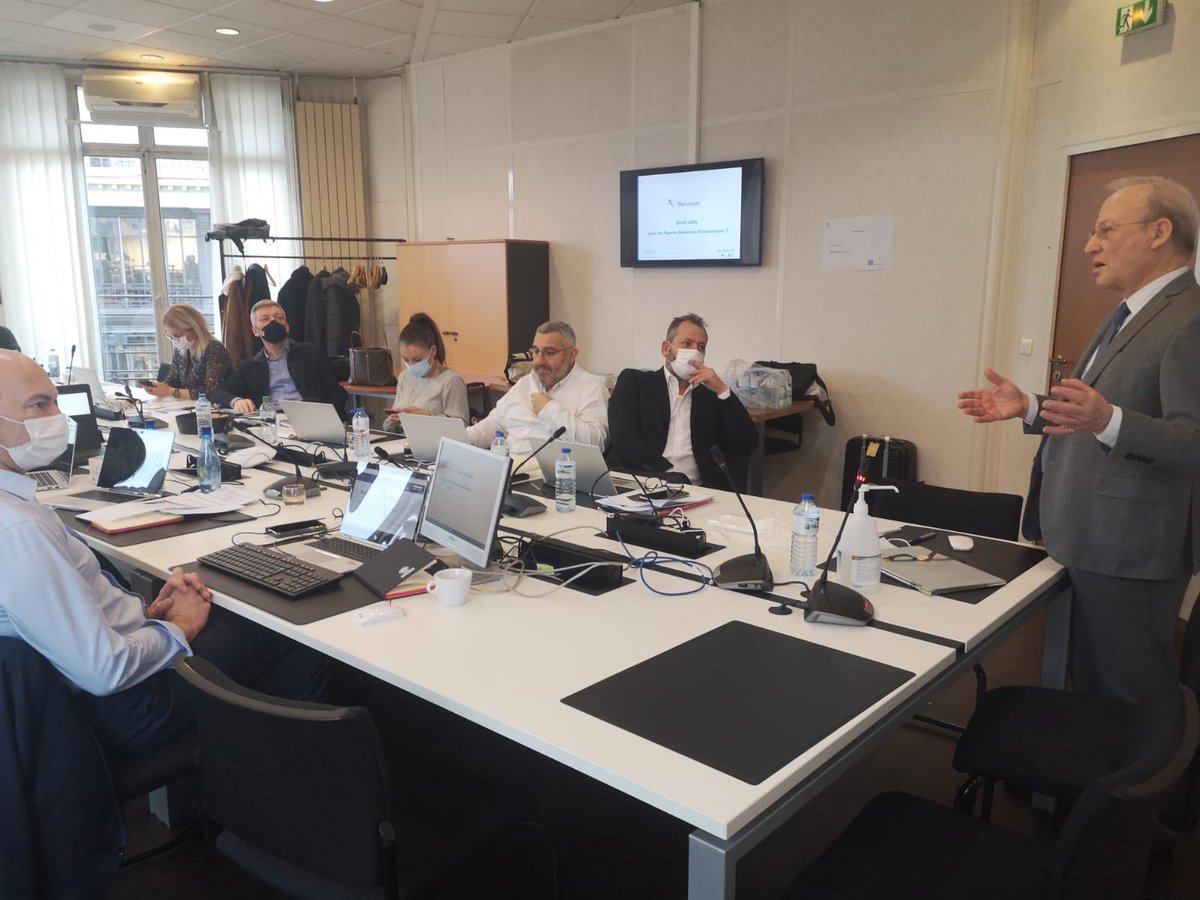 Le Bureau National  #SyndicatReussir accueille <a href="/DebruyneHenri/">DEBRUYNE Henri</a> #MEDI: des échanges constructifs autour des principales évolutions de la distribution de l’assurance et la place fondamentale des #AgentsGénéraux... 
<a href="/AXA/">AXA</a> <a href="/SuinThierry/">thierry suin</a> <a href="/RGauttier/">GAUTTIER Rémi</a>  <a href="/OuidadLoncelle/">Ouidad Loncelle</a> <a href="/CHOLLETBertrand/">CHOLLET Bertrand</a>