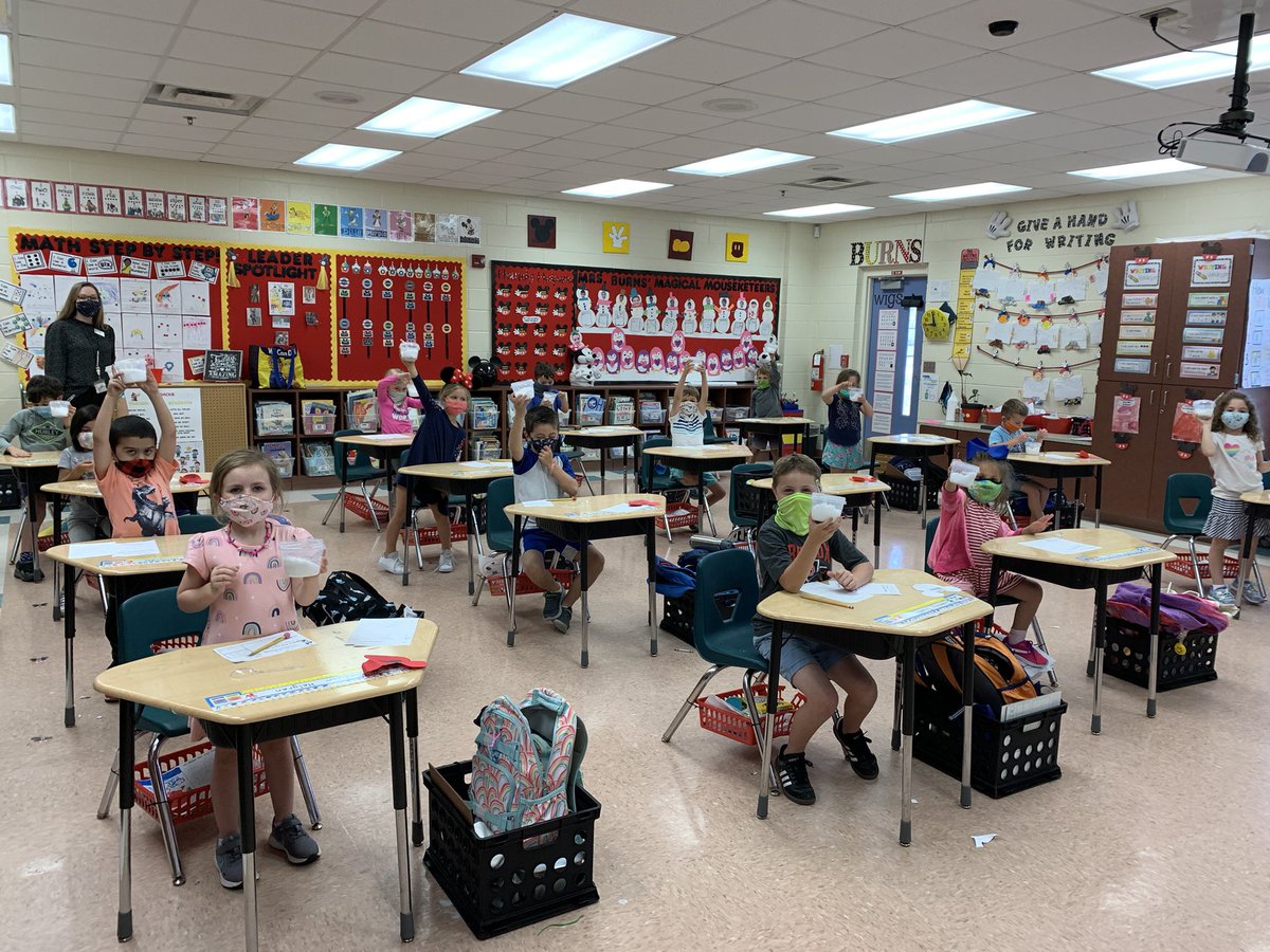 It's snowing in kindergarten! In science today Mrs.Burns' class made snow and changed it by rolling, squishing, cutting, and hammering. Matter can be changed and it is fun! <a href="/VMEPatriots/">Veterans Memorial Elementary</a> <a href="/collierschools/">Collier County Public Schools</a> <a href="/VMEKinderKids/">💙🇺🇸❤️VME Kinder Kids❤️🇺🇸💙</a>