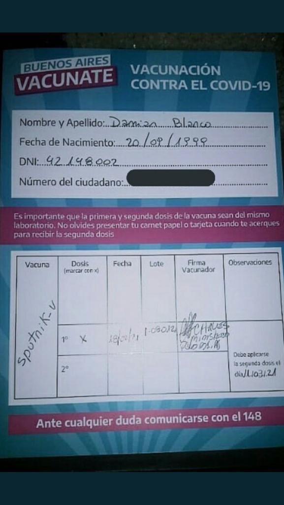 En la Ciudad hay 1200.000 personas de riesgo . El lunes comienza los + 80, después más +70 y así según el riesgo de vida. El Gobierno Nacional entregó al día de hoy 78000 dosis. Se prioriza la vida . En la Provincia si sos amigo del intendente te vacunas con 18 años. Criminal.