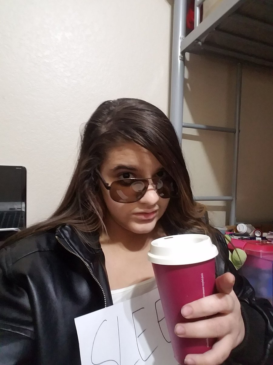 TimBurtonBitch's tweet photo. Hi I'm Isa and I decided to take part in #disabledfandersday so here's my Sleep cosplay I did for his birthday I have ADHD anxiety asthma and depression and Thomas' videos have been a great help throughout this pandemic #disabilityblackout #fanderdisability @ThomasSanders https://t.co/R0LLPRZx4o