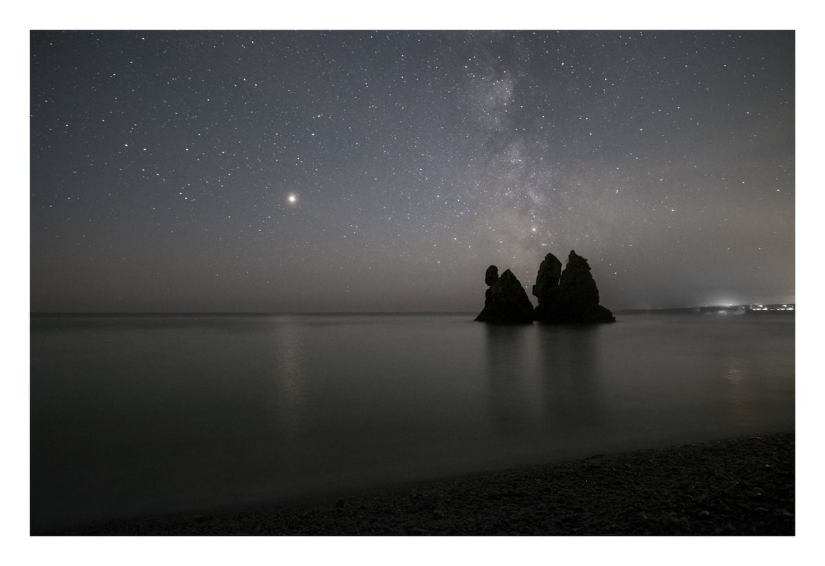 russek00's tweet photo. Mars as seen from the #coppercoast  in Waterford. Well done to all involved in the mission to land there. Another victory for science #CountdowntoMars https://t.co/3hd5CCdc4b