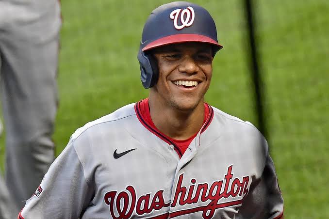 DanClarkSports's tweet photo. TASK: Choose a 22-year-old.

🔃 for Juan Soto
💙 for Fernando Tatis Jr https://t.co/3VTOxdq7nE