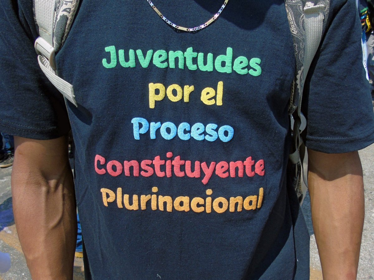 Cuando la insigne Thelma Cabrera se dirige a las multitudes, los del #PactoDeCorruptos corren al sanitario. ¡Gracias CODECA! #CortesNoMafias #ElijoDignidad #CodecaEsDignidad