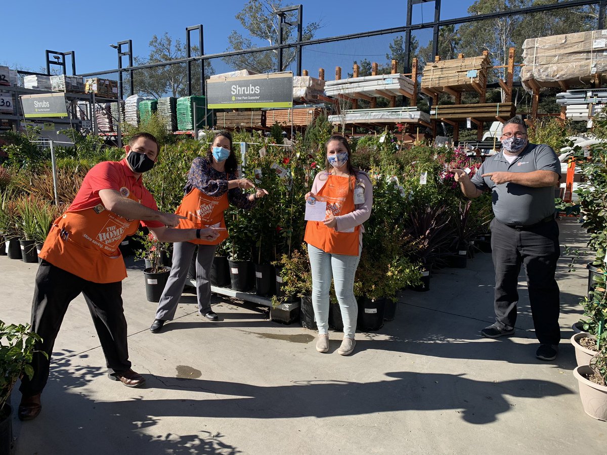 Steven Mousseau (@steven_mousseau) on Twitter photo Got to spend some time with South OC’s newest ASDS Maddie today. I had to recognize her as she is already making an impact with associates. Thank you for all you do! <a href="/JabarrBean/">Jabarr Bean</a> @downeypackerfan <a href="/lynch_delaine/">Delaine lynch</a> <a href="/maddiedouglass7/">Madison Douglass</a> Got to spend some time with South OC’s newest ASDS Maddie today. I had to recognize her as she is already making an impact with associates. Thank you for all you do! <a href="/JabarrBean/">Jabarr Bean</a> @downeypackerfan <a href="/lynch_delaine/">Delaine lynch</a> <a href="/maddiedouglass7/">Madison Douglass</a>