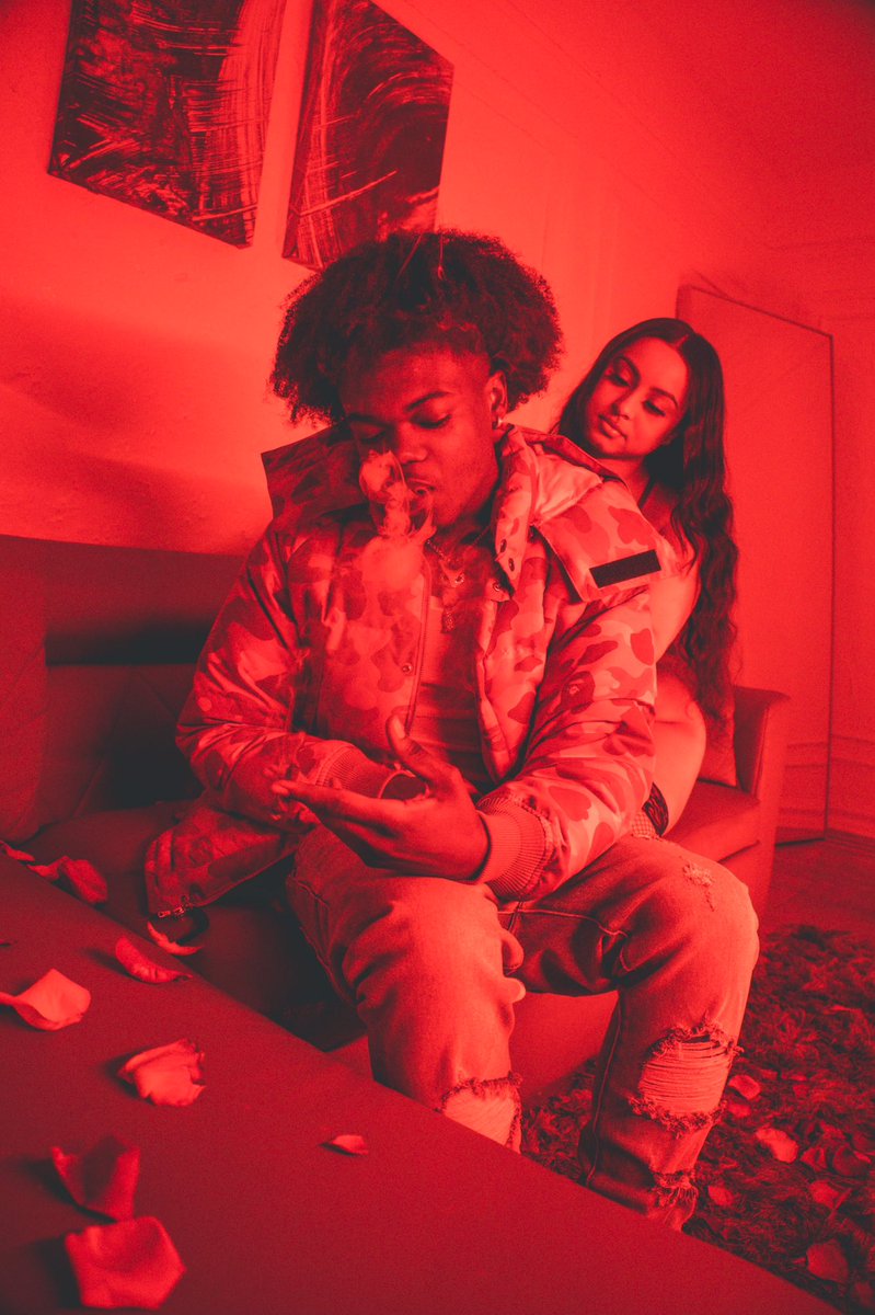BgbBam's tweet photo. 1 Mile away.. &amp; im taking yo exit 🥀💔 https://t.co/yYl9PFJLyh