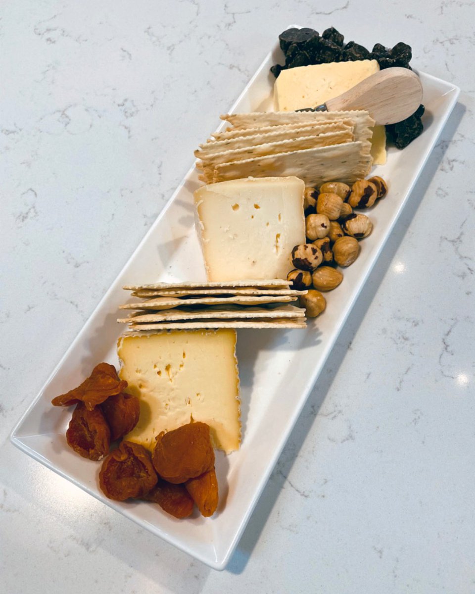 Enjoy the @BriarRoseCheese trio with your next wine tasting at The Outlook!

The plate includes dried apricots, Oregon hazelnuts, chocolate covered blueberries and crackers.  $25,  serves 2-4 guests. 

knudsenvineyards.com/visit-knudsen/