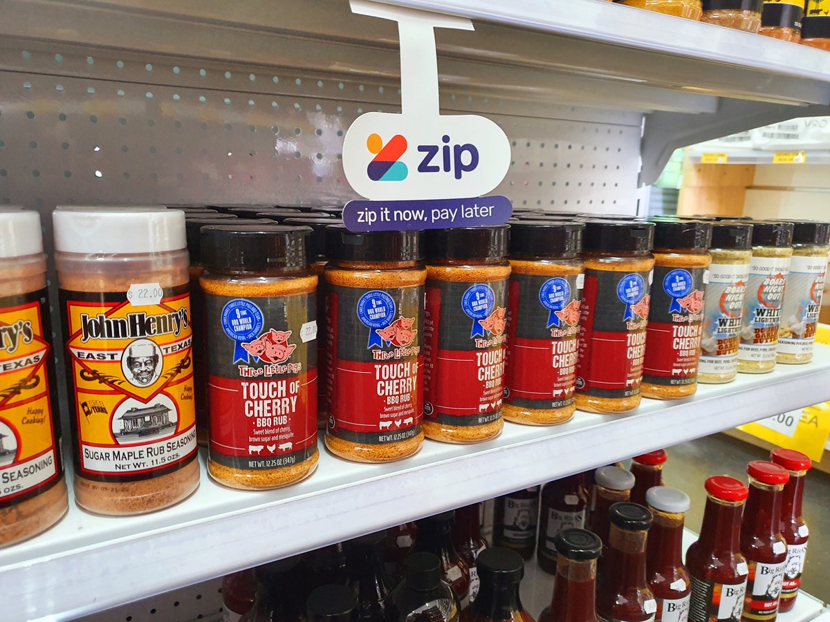 This will brighten some peoples day.
The long awaited return of Three Little Pigs Touch of cherry BBQ rub.
We have 30 jars, come get it!
kayapparel-australia.com/three-little-p…