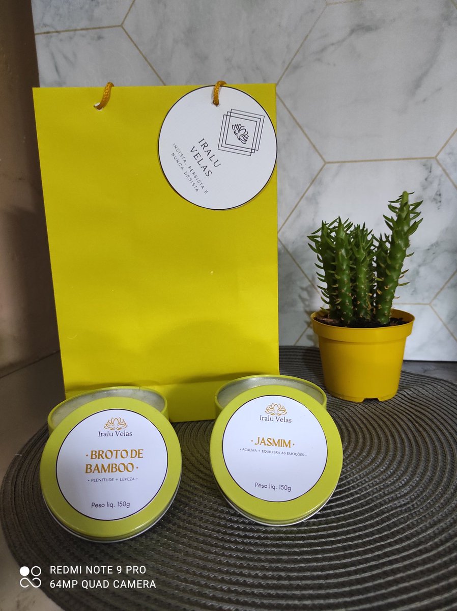 Igaodaf's tweet photo. Fala, galera. A gostosa da minha esposa está com esse trampo de velas aromatizadas. Quem puder dar uma moral compartilhando ficarei extremamente grato. Como dizem por aí, custa R$0,00 dar aquela compartilhada. Haha 
Desde já agradeço!!!

https://t.co/yOi71bUZ4s https://t.co/URFqU5QCDt