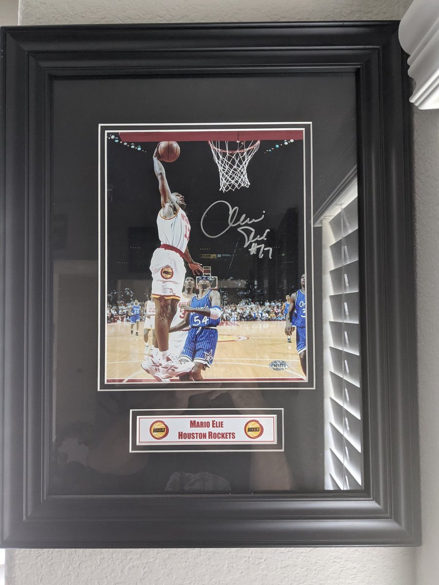 RandyGuzman17's tweet photo. @HoustonRockets @marioelie1 I have a different angle of that in my man cave! 🚀 https://t.co/LHcAWNTniY