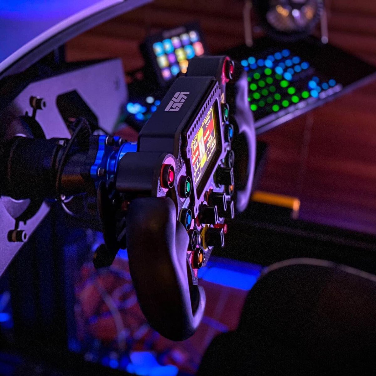 gomezsimracing's tweet image. Another happy Formula Pro Elite customer in Australia thanks to @kodakhodak ! Welcome to the GSI fam! 😍😎😍😎