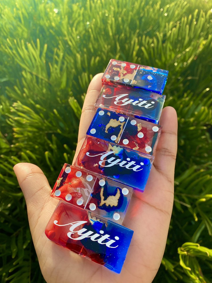 Art_Nehry's tweet photo. Ayiti 🇭🇹 Dominoes 🙌🏽

(front and back view)

Link below 🥵 🇭🇹🇭🇹🇭🇹 https://t.co/vN8O6wiauS