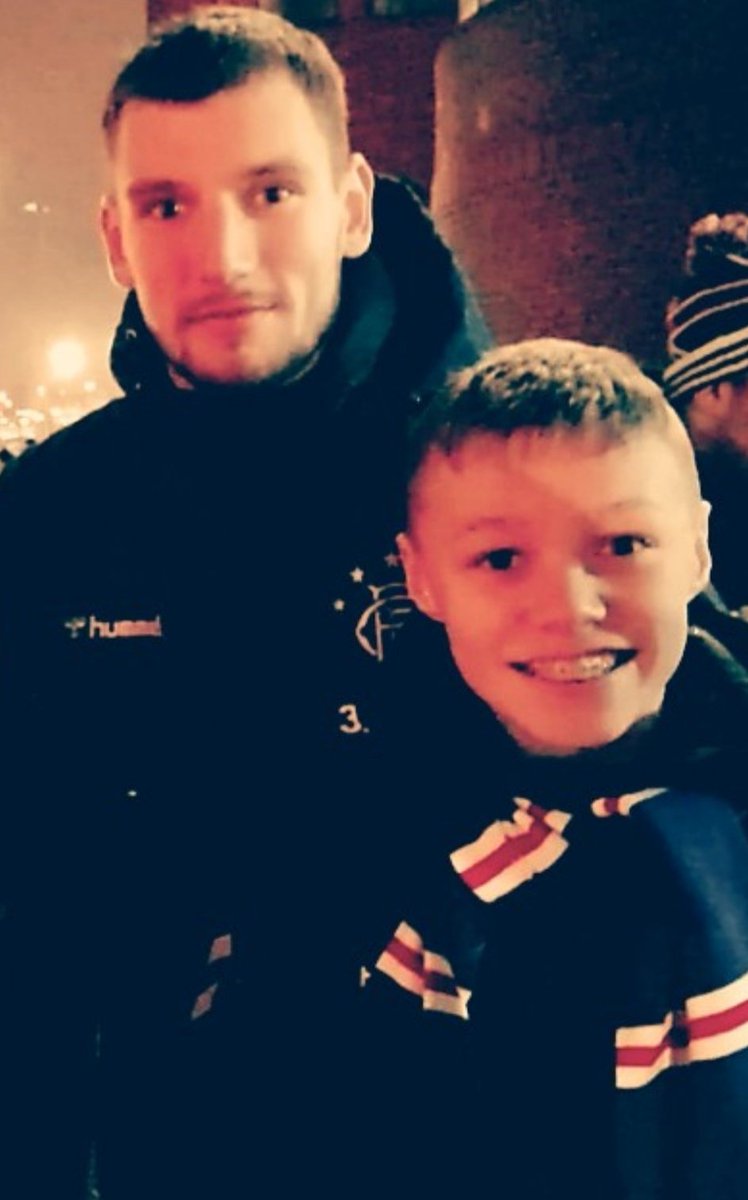 jamie5815's tweet photo. My word that was unreal ,this is what it feels like to be Rangers @Lister3Callum #beazer #phew https://t.co/lpZ7tprv1Y
