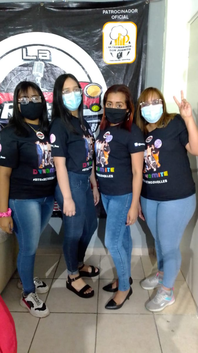 laretro3valles's tweet photo. ARMY YA ESTAMOS EN VIVO ARMY, recuerda que nos puedes escuchar en cualquier parte del mundo 🌎 https://t.co/BV1IhM0q2X
Para audios en whatsapp +522881218278

Tenemos sorpresas para ti.💜 #BTSxRETRO3VALLES @BTS_twt @BAMFan_Base https://t.co/okg6dmyQ4J