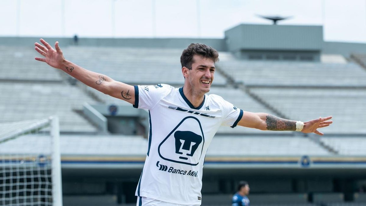 Dinenno jugará contra León sí o sí con Pumas por la necesidad de goles 🐾🔥
#TusGuard1anes2021 | #SoyDePumas | #LigaMX
https://t.co/POaaVYzaln https://t.co/jIvCyXGWhn