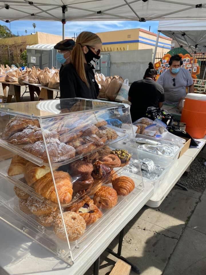 poormagazine's tweet photo. Radically redistributing everything we have ,make , dream for free -like we do every day at Homefulness #SlidingScaleCafe @PovertySkola @PovertySkola https://t.co/RPmVDW3wvs