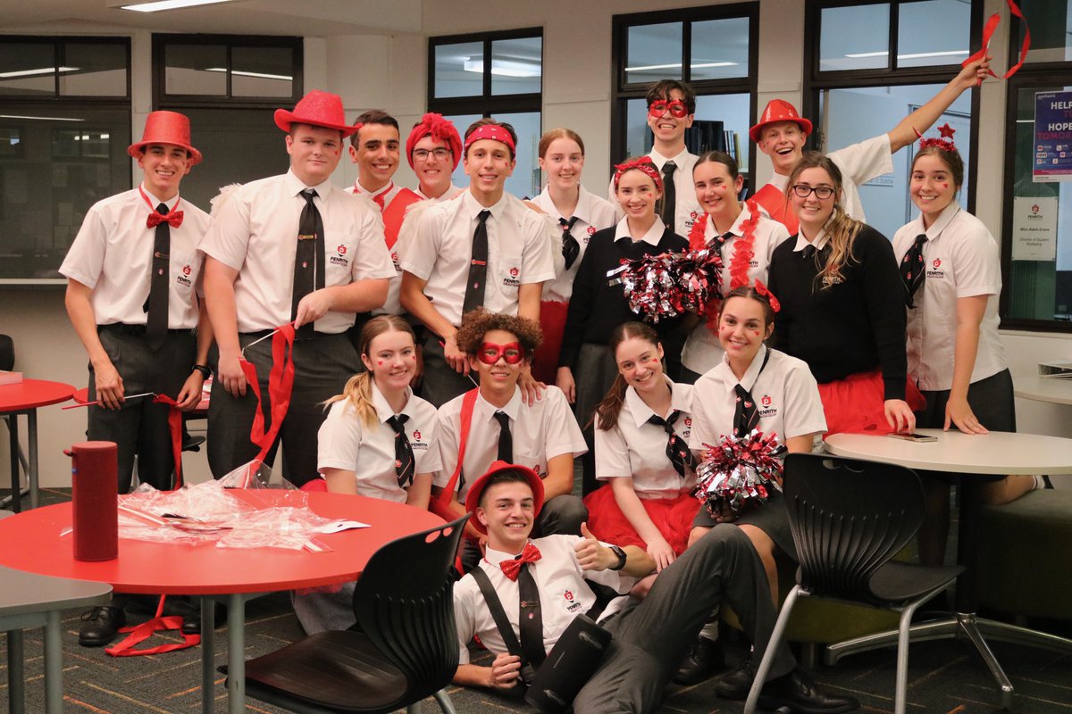 PACpenrith's tweet photo. HELPING LITTLE HEARTS
Our Prefects and students raised almost $700 for @HeartKidsAust Valentine's Sweetheart fundraiser.  Last Friday Prefects delivered flowers around the College - some were lucky enough to be serenaded. #compassion #toservechrist #helpinglittlehearts https://t.co/E6RTDlfZAw