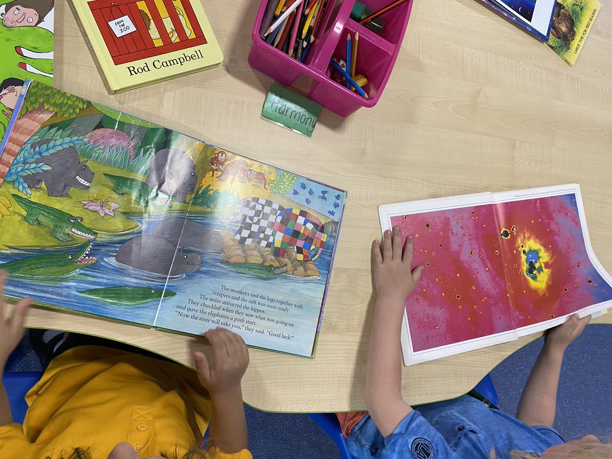 BNWPS_Faith's tweet photo. Today we paid close attention to the illustrations and were looking for treasures in books https://t.co/3JyuM8hERt