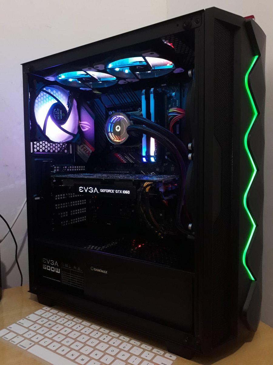 ckllaudio's tweet photo. @lockgamer_ 
#SETUPLOCKGAMER 
Asus ROG Strix Z490-H Gaming
Intel Core i7-10700K 3.8 Ghz 16MB Cache
Water Cooler Gamemax Ice Chill 240 ARGB
RAM: 16 GB DDR4 3200 Mhz (2x8) Corsair
VGA : EVGA Geforce GTX 1060 6GB
Fonte: EVGA 600W 80 Plus White
Case: Gamer Gamemax Diamond https://t.co/6kODIQz2Jr