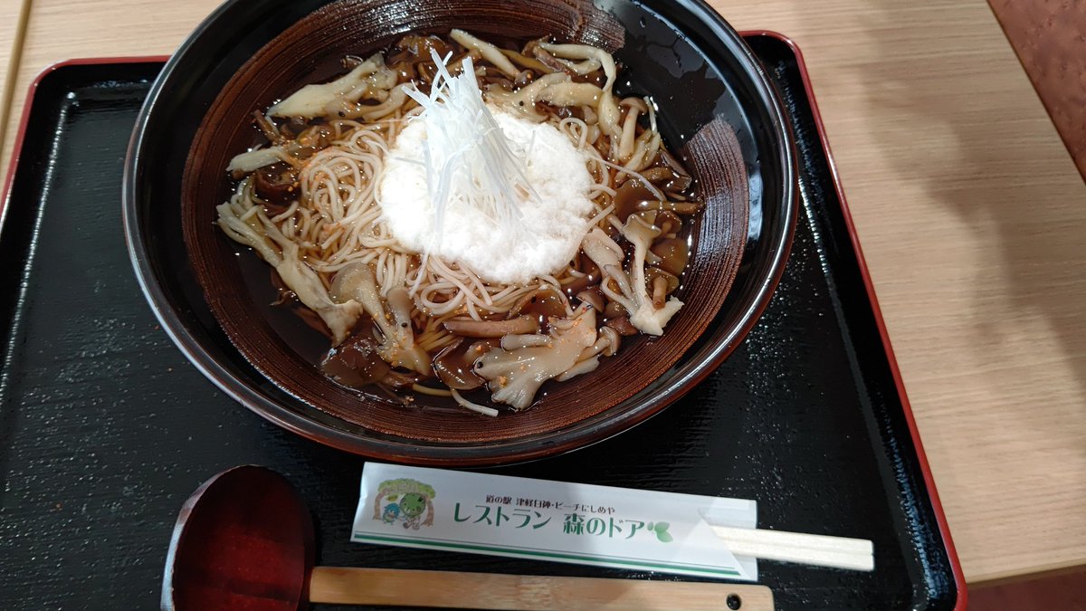 junko283's tweet photo. 今、道の駅　津軽白神·Beechにしめや　レストラン森のドアで乳穂ヶ滝そば食べに来た(◍•ᴗ•◍)❤
#道の駅津軽白神 https://t.co/B2ERquwfBQ