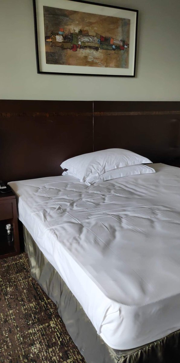 d_navigator0525's tweet photo. DUTERTE ADMIN SALAMAT SA LAHAT NG PAG ASIKASO SA AMING MGA OFW. 5☆ HOTEL TALAGA. IHAHATID PA SA MASBATE LIBRE LAHAT. SALAMAT OWWA, POEA at PRRD. https://t.co/2ViSEp1lpL