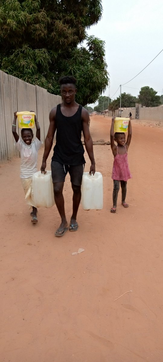 We living in a hard life please we need your help