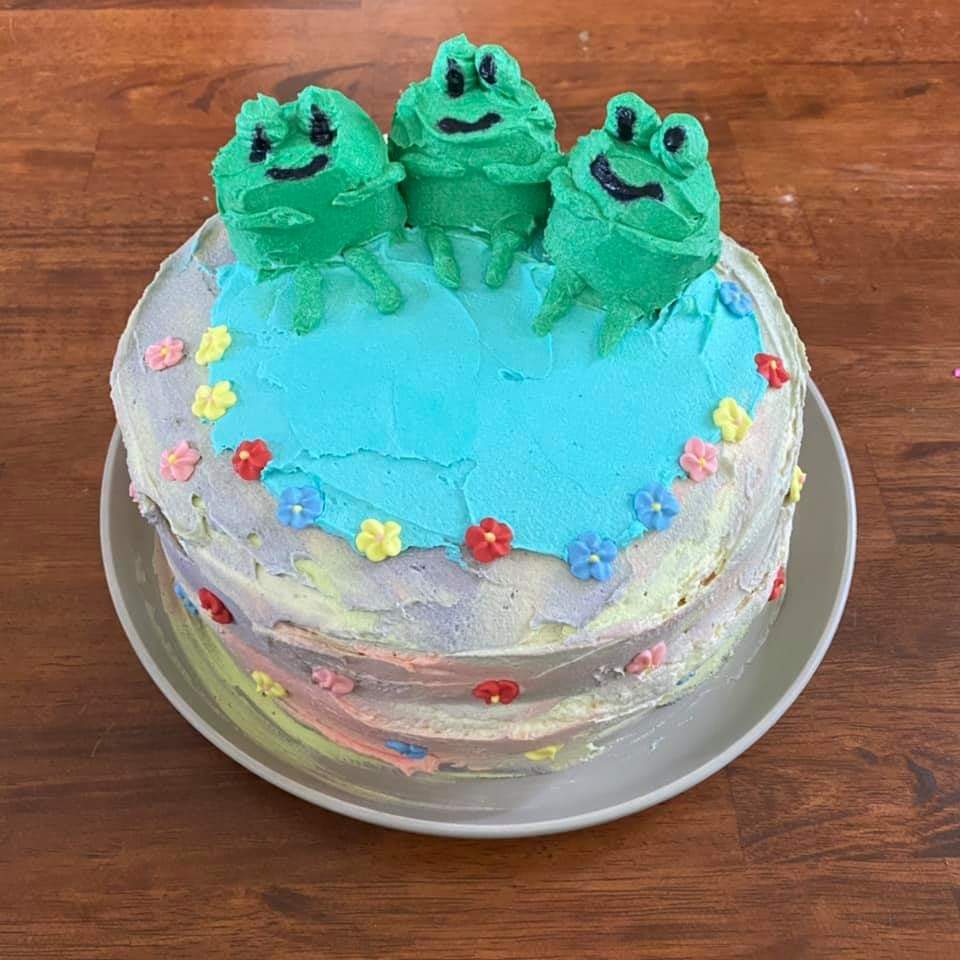 2021 is the year of frog cakesA THREAD 