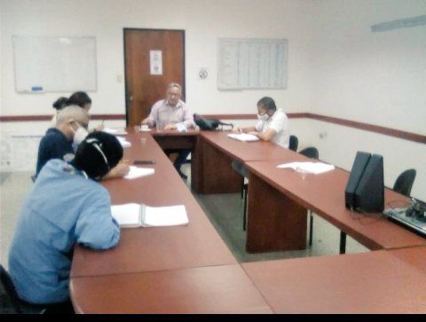 Inpsasel_vzla's tweet photo. Reunión de seguimiento y control de las actividades programadas de parte del Equipo de Trabajo,  en el marco del Plan 200 Carabobo 

#SputnikVEnVenezuela

@NicolasMaduro @dcabellor 
@eduardopiate2 
@geovannireuma 
@MinTrabajoVE 
@Mippcivzla https://t.co/G7XZku06wC