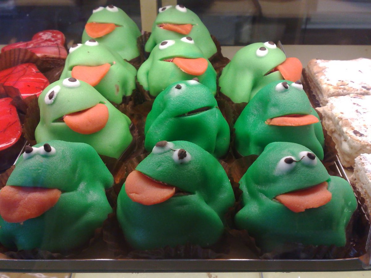 2021 is the year of frog cakesA THREAD 