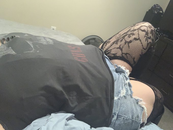Ready for Daddy to get home. #HisSlut #BBCWorship #BlackManWorship #MyEverything #bbwmature https://t<a href="/tag/hisslut"class="tags">#HisSlut</a><a href="/tag/bbcworship"class="tags">#BBCWorship</a><a href="/tag/myeverything"class="tags"><span>#myeverything</span></a><a href="/tag/bbwmature"class="tags"><span>#bbwmature</span></a><a href="/tag/blackmanworship"class="tags"><span>#blackmanworship</span></a>