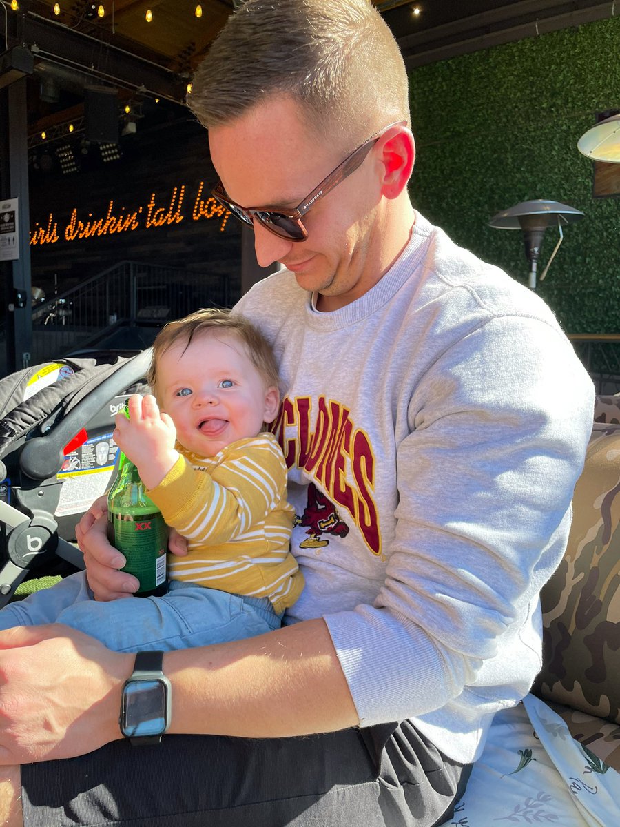 jlickteig013's tweet photo. I truly think my kid is living his best life on vacation. #babybrix #adventuresofbrixton https://t.co/yktnLQn9Qu