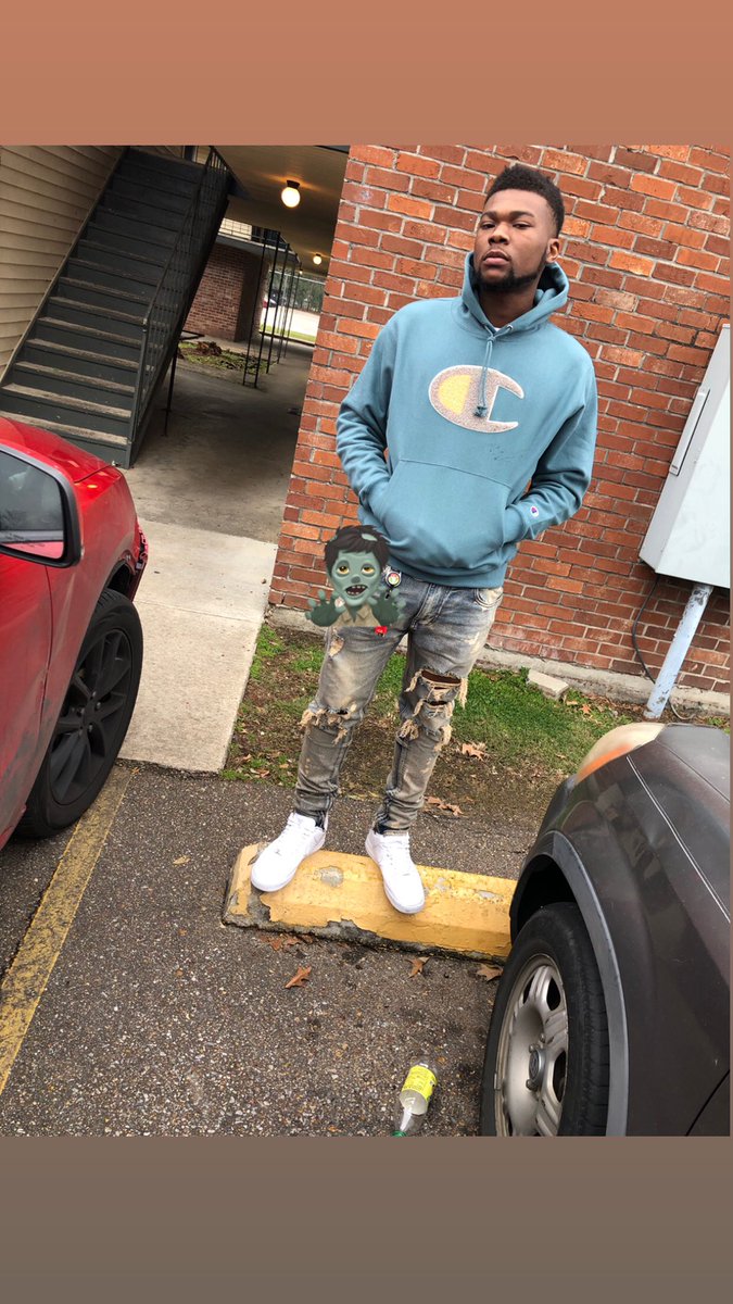 ThrowdoffYungin's tweet photo. T N E R E F F I D 🌐🏴‍☠️ https://t.co/PC1mD9q0xL