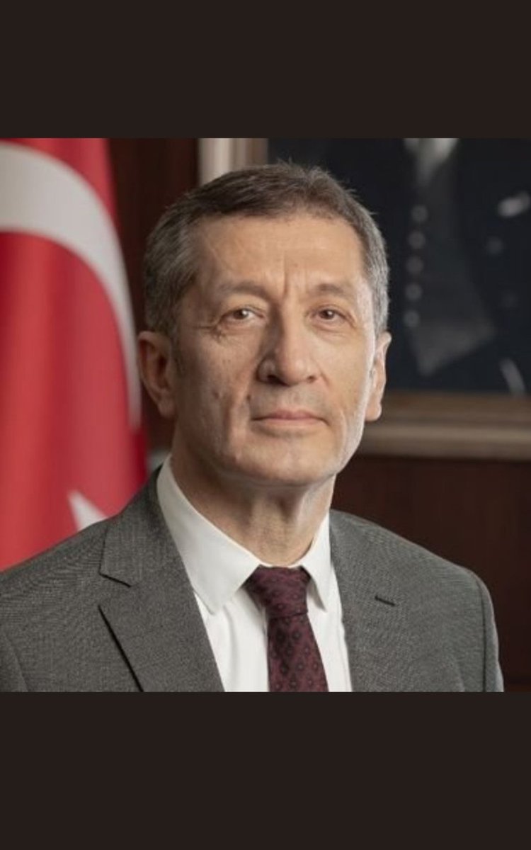 Ali_Agaoglu63's tweet photo. Sa gececi tayfa herkes saati yazsın 3.21 mesai başladı #liselereiptal https://t.co/ohJ56H9k24