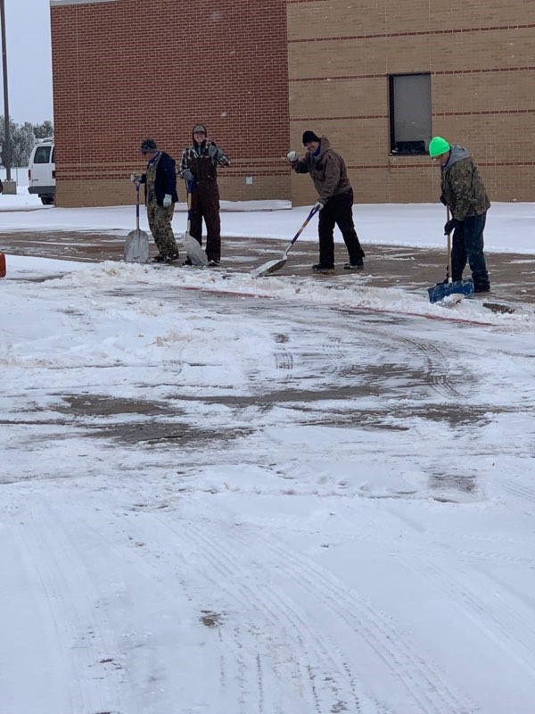 FrenshipISD's tweet photo. Please help us give a HUGE shoutout to our maintenance &amp; grounds crews for their hard work! Despite the COLD temps, they've been clearing parking lots &amp; sidewalks, checking on frozen pipes, &amp; making sure the campuses are ready for when we return!

WATCH: https://t.co/CRxFkPEz8x https://t.co/Gg7NSxXtYM