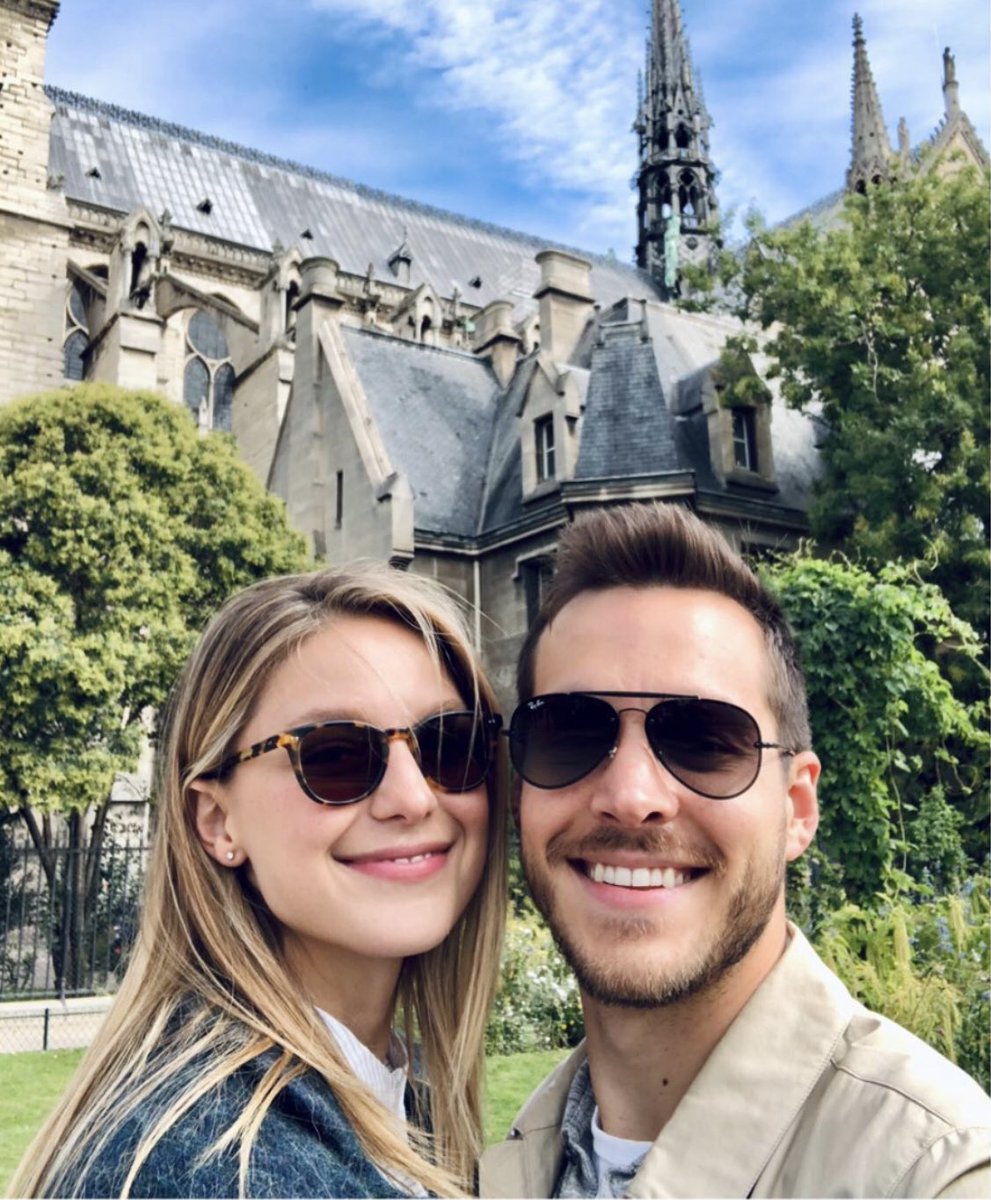 supergrlkaramel's tweet photo. my parents finally came home today, oh my goodness 🥰🥺 #absolutpartner https://t.co/JczWNse3RN