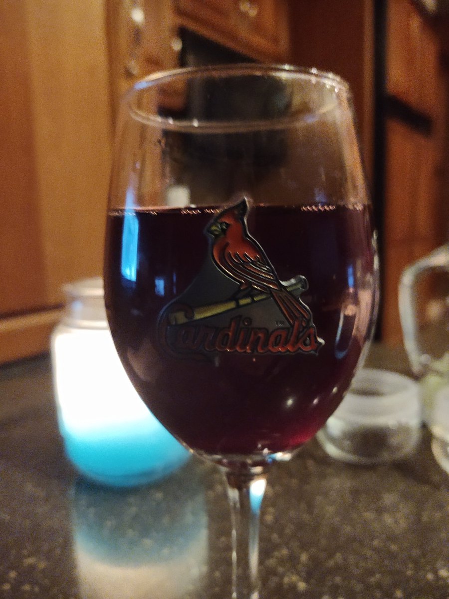 BWayneR48's tweet photo. Happy National Drink Wine Day!! #NationalDrinkWineDay https://t.co/G9Wg3rJcEx