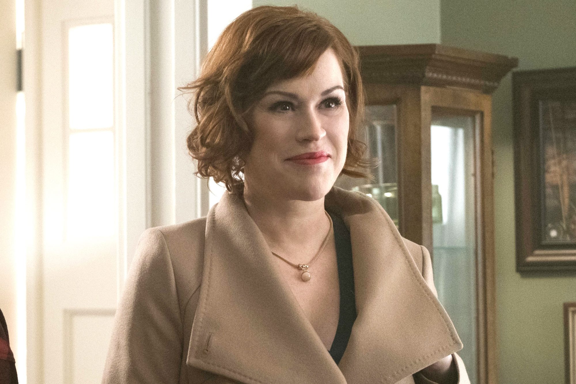 Happy birthday to Molly Ringwald, who plays Mary Andrews (Archie\s mom) in 