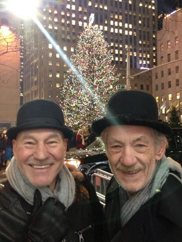 alonsosversion's tweet photo. sir ian mckellan and sir patrick stewart deserve the world https://t.co/8hNDrQ7tyK