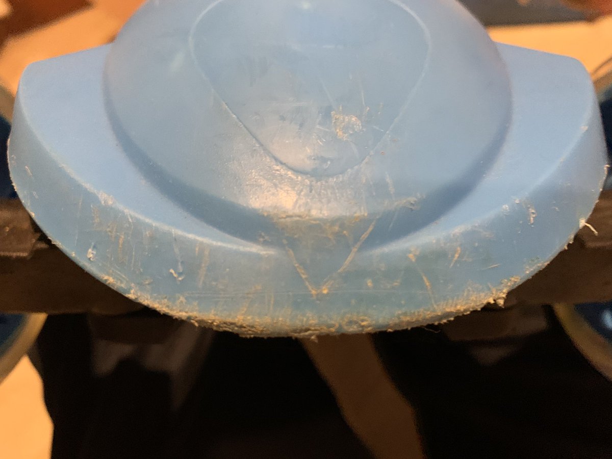 teletrack's tweet photo. @Falabella_co comprar algo a Uds es pésima y experiencia. Compré por internet esta patineta y me mandaron una usada en muy mal estado. https://t.co/p6wEdEt3rw