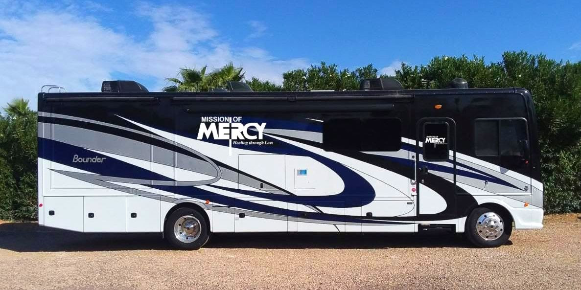 MissionMercyAZ's tweet photo. Our all-new mobile medical unit is on the road bringing free medical care and prescription medications to uninsured patients!  We are so thankful to all those who donated to make sure we were not without a unit after losing our previous vehicle to a fire last year. https://t.co/UuYV5wHWOv