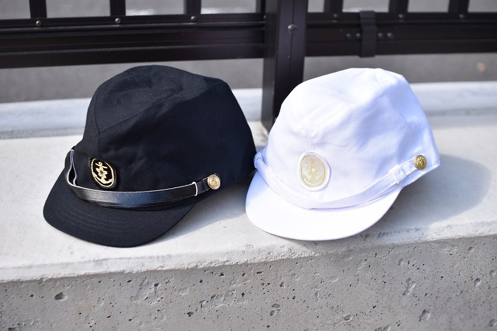 海上自衛隊 にも、#略帽 があるダル👍 白は夏用で、部内の学校等で使う