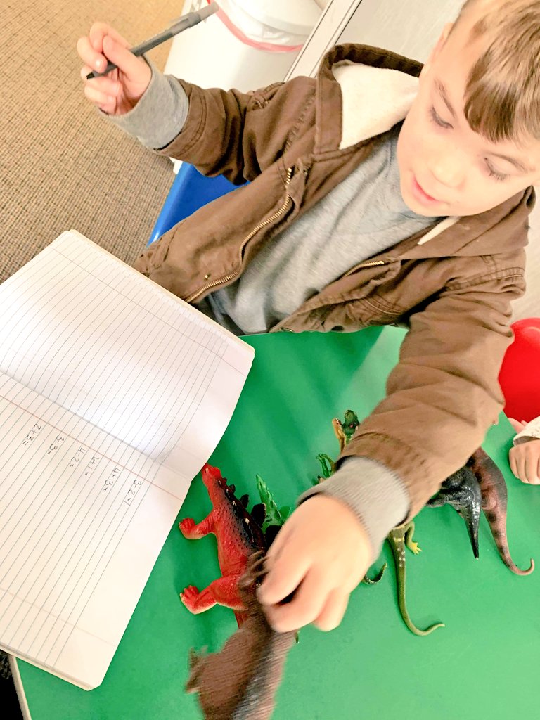 msgettinger's tweet photo. Add and subtract with anything you find in your house was a hit today! #littlelearners #AMIlearning https://t.co/aWMUo7YIPl