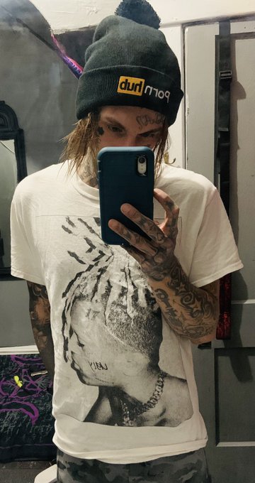 Porn hub https://t.co/JcYizUw5sJ