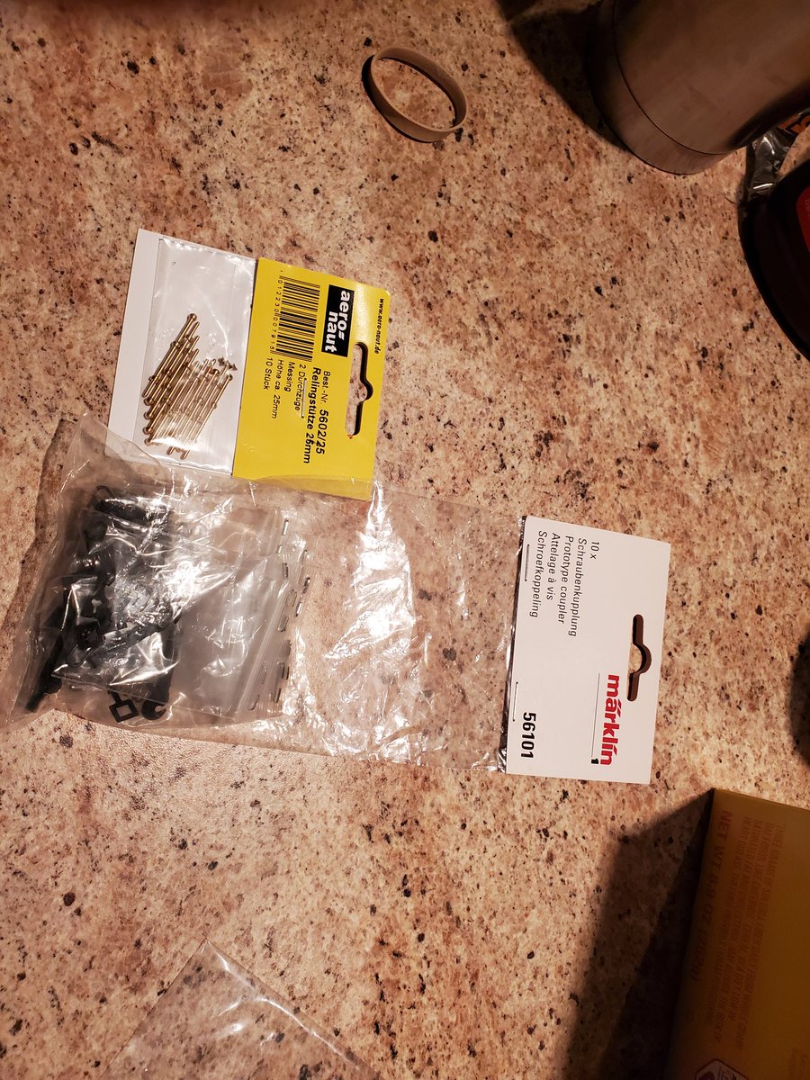 Thanks to <a href="/jamostrainos/">rosie 🏳️‍⚧️</a> I've been able to speed up my gauge 1 thomas project and I've been able to 3d print mostly every structural piece for him!! Face by <a href="/cooldude7208/">cooldude7208</a> tenmille detail parts will hopefully come soon!! Apologies for not giving more frequent updates.