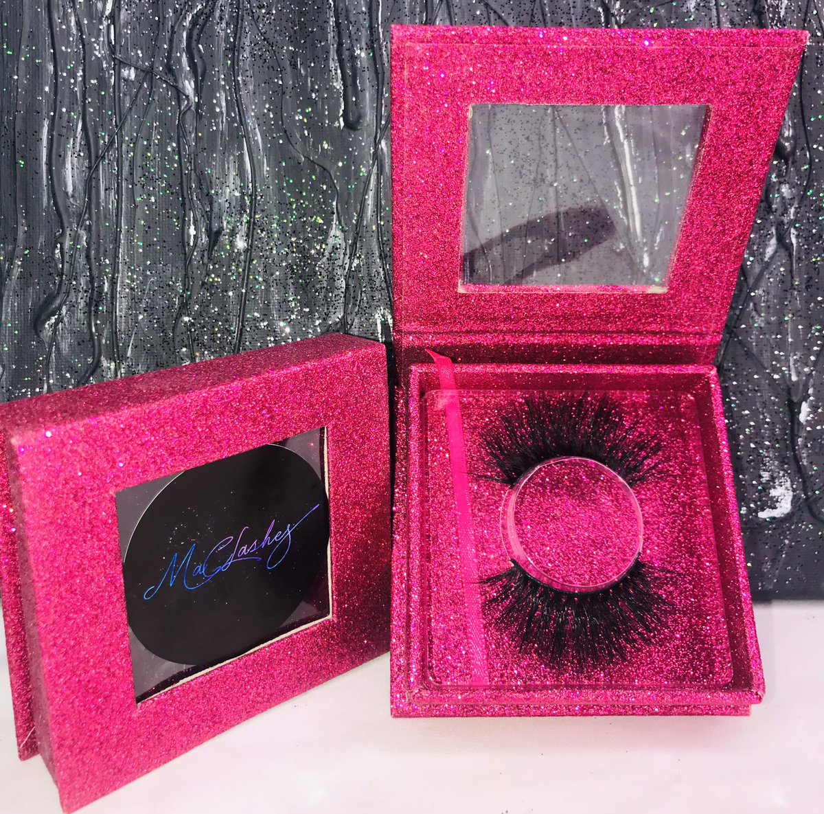 momma_macc's tweet photo. Even one retweet would help this momma out immensely! π₯°π₯°π₯° share to all your lash babes TIAβ€οΈβ€οΈππ
https://t.co/T82oPLrbHP
#smallbusiness #maclashes #mommyowned #lashes https://t.co/mxe75hllvP